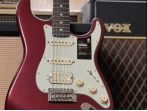 Электрогитара Fender American Performer Stratocaster HSS RW Fingerboard Aubergine