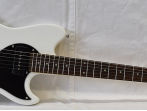 Электрогитара G&L Fallout Alpine White CR, с кейсом