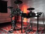 Электронная ударная установка Alesis Strata Core E-Drum Kit