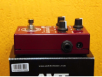 Цифровой ревербератор AMT Electronics  Reverberry RY-1