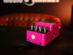 Педаль эффектов дисторшн Behringer HM300