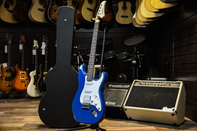 Электрогитара Ashtone ST-200 / BL