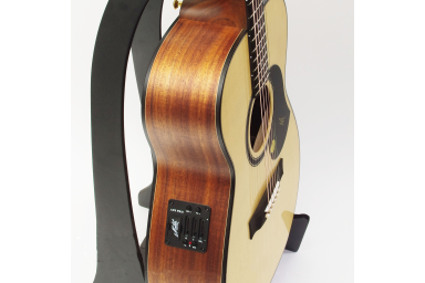 Электроакустическая гитара Maton Vera May 808