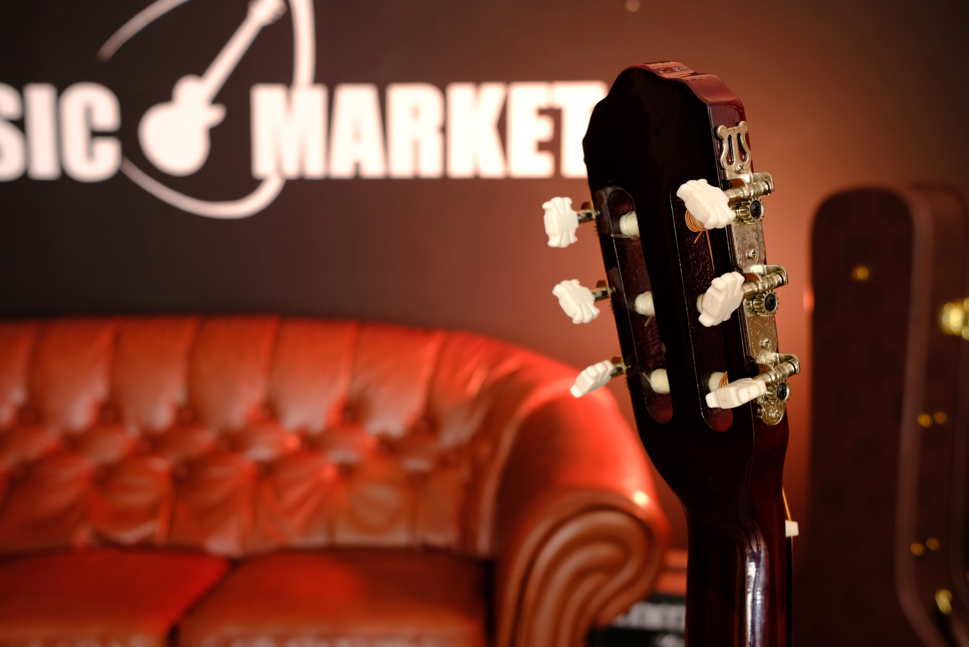 Классическая гитара Belucci 3905 N