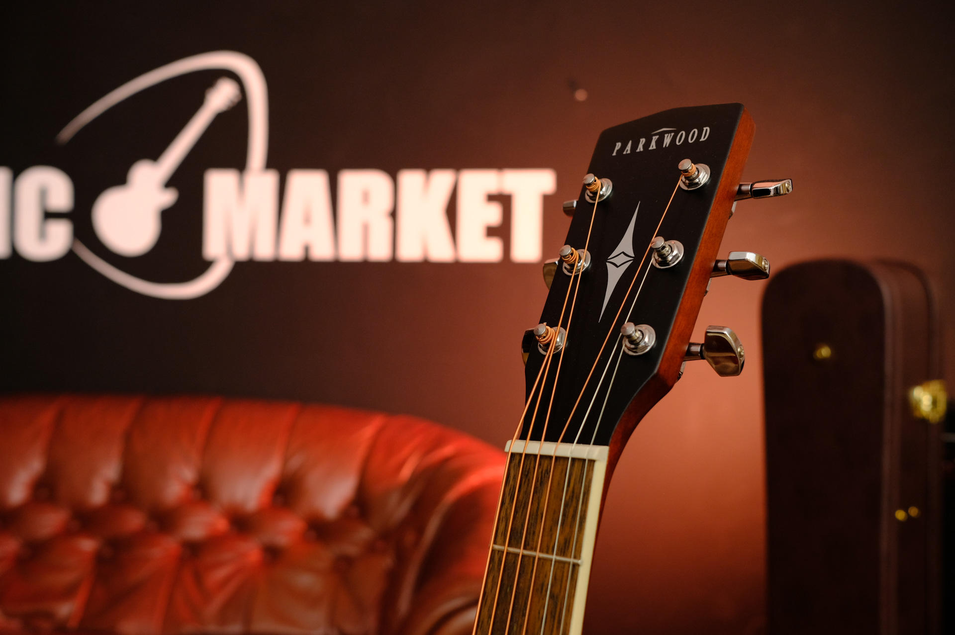 Акустическая гитара Parkwood W81-OP