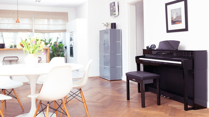 Цифровое пианино Yamaha CLP-825 B