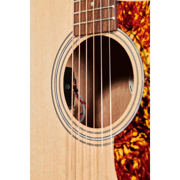 Электроакустическая гитара Guild F-240E