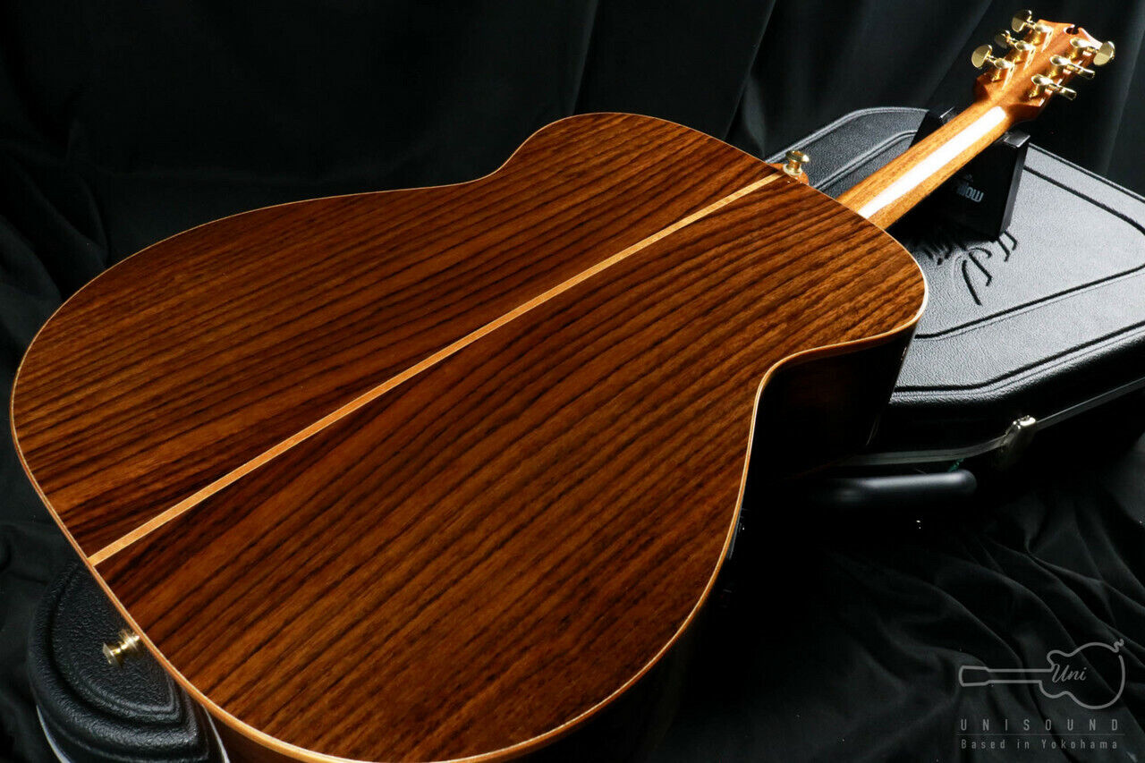 Электроакустическая гитара Maton EM100J