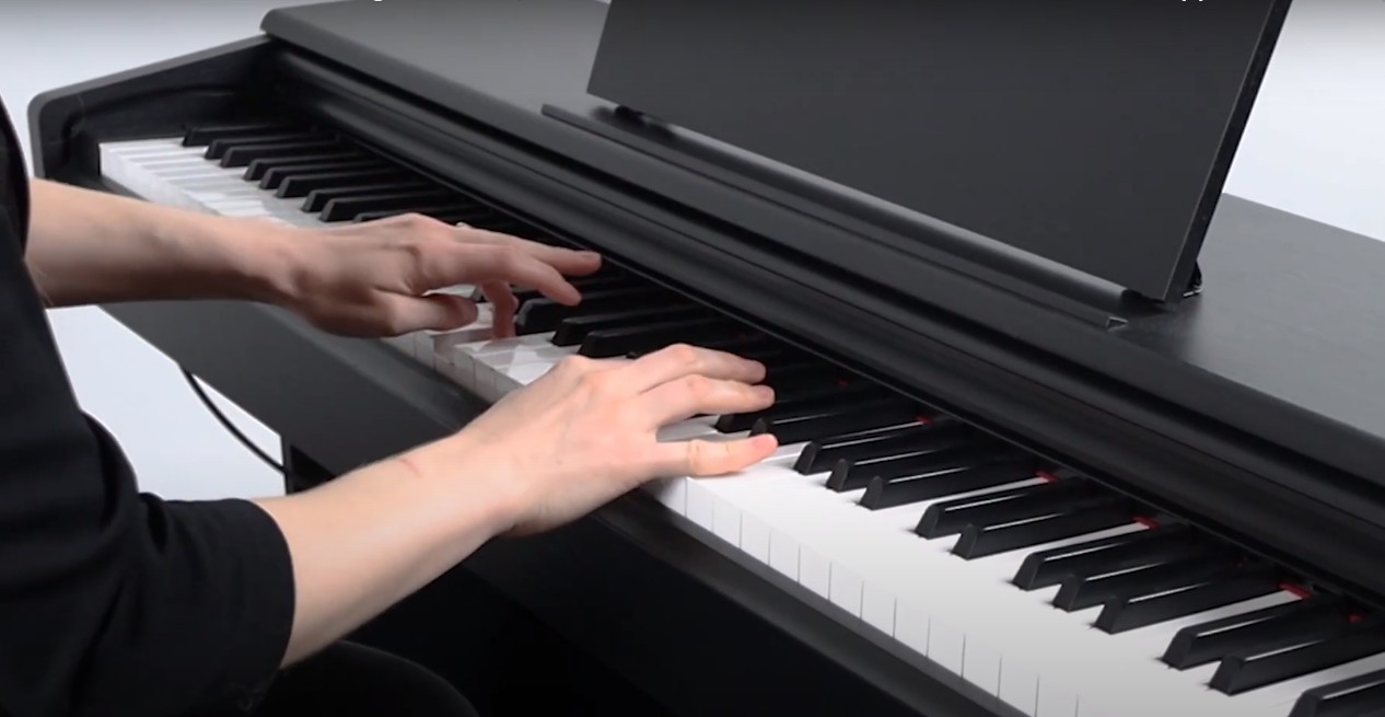 Цифровое пианино Yamaha Arius YDP-105 B