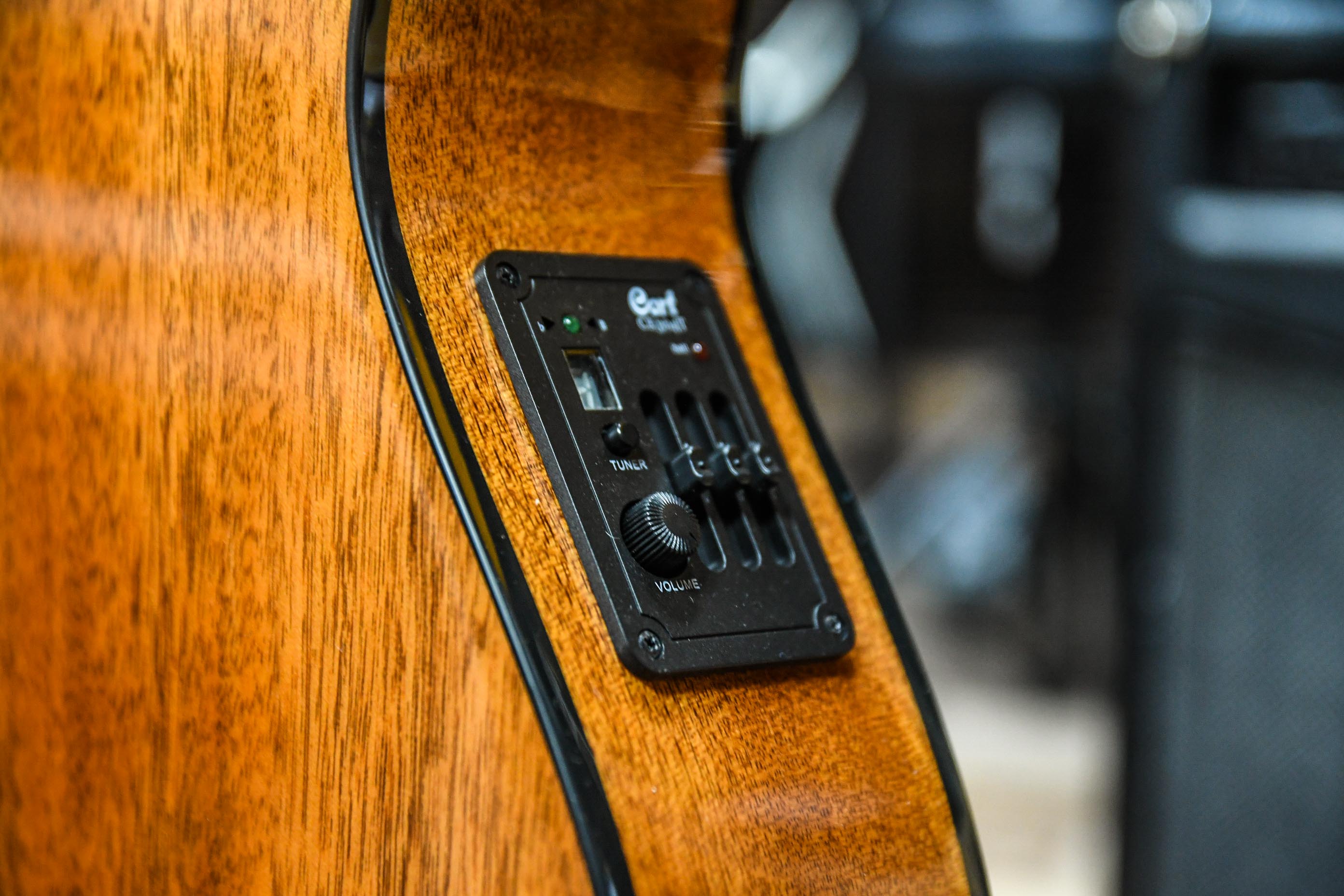 Классическая гитара со звукоснимателем Cort JADE-E-Nylon-DBB Jade Series