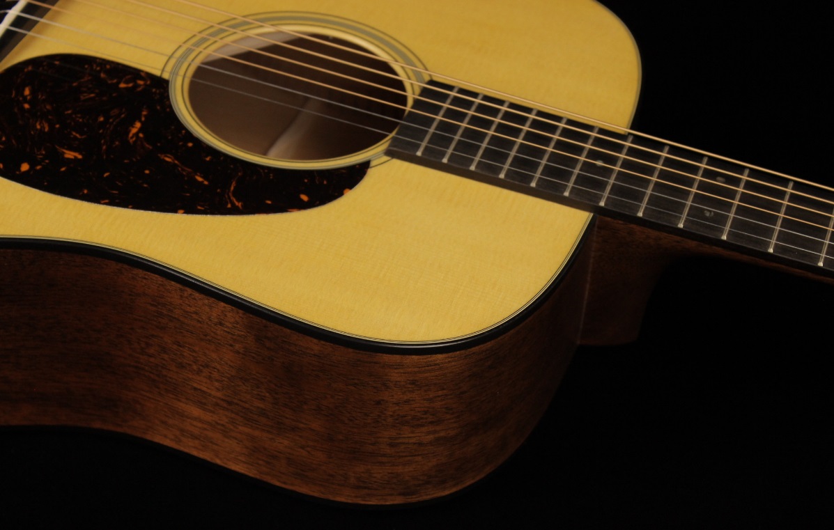 Акустическая гитара Martin Guitars D-18 Satin