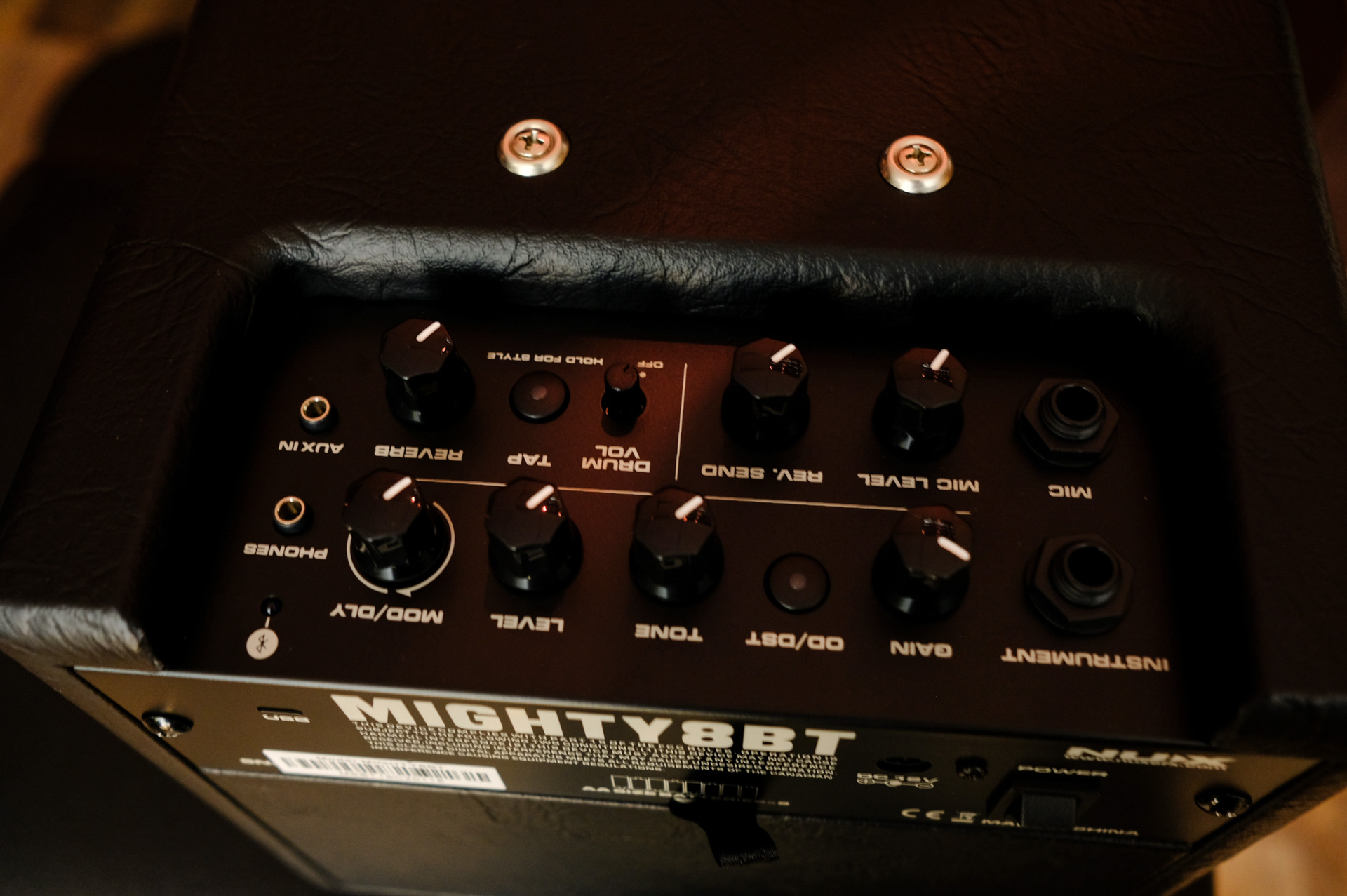 Mighty-8BT-MKII Цифровой комбоусилитель, портативный, 8Вт, Nux