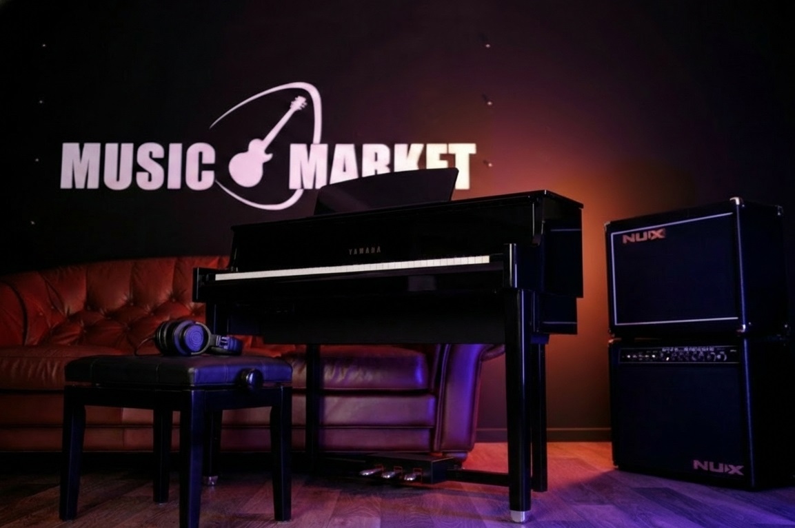 Цифровое пианино Yamaha AvantGrand NU1X PE Гибрид (черное полированное)