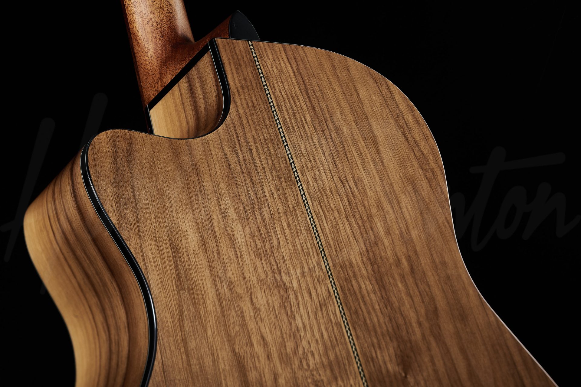 Электроакустическая гитара баритон Harley Benton Baritone CLG-414BCE NT