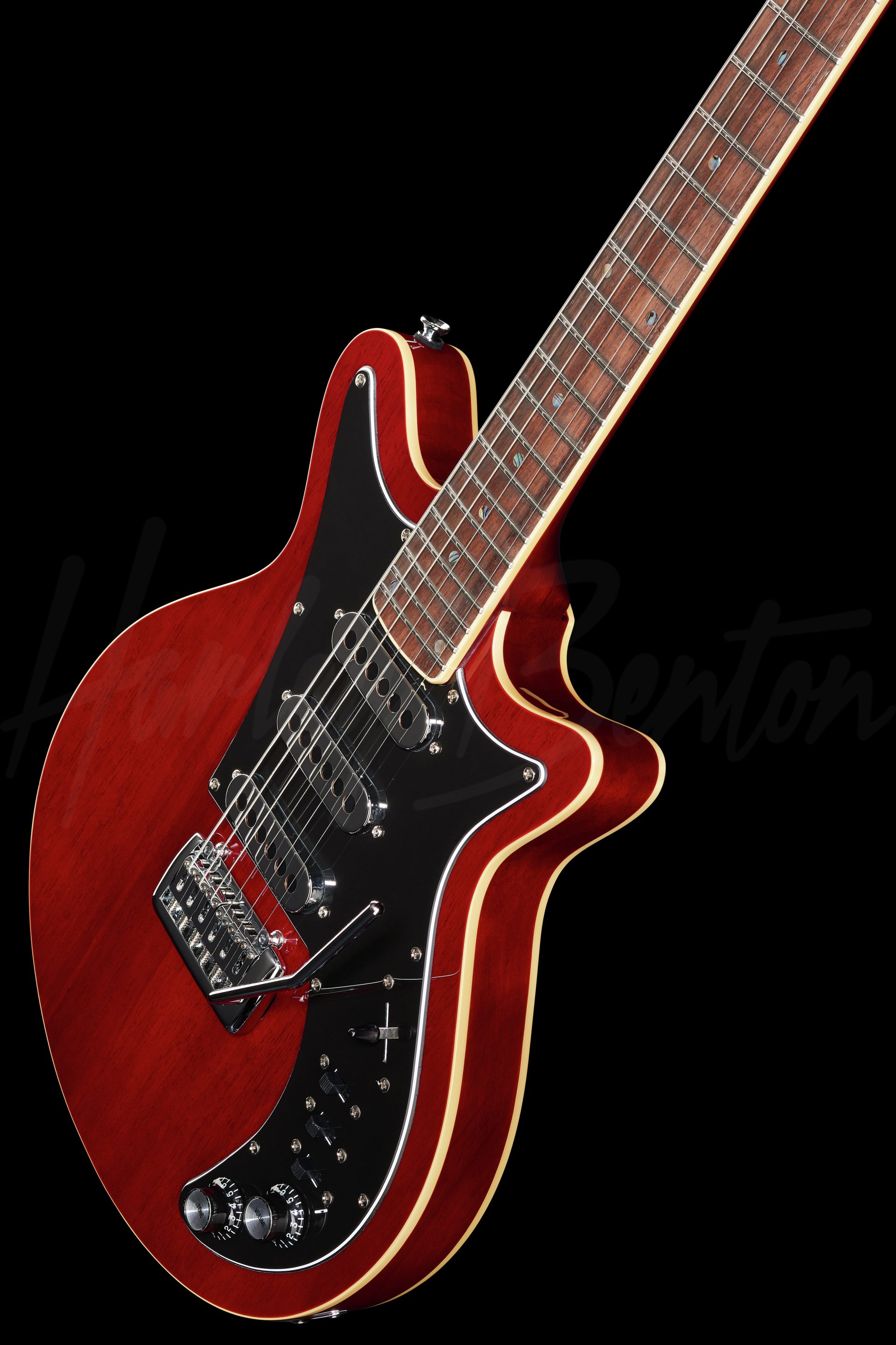 Электрогитара Harley Benton BM-75 Trans Red Deluxe