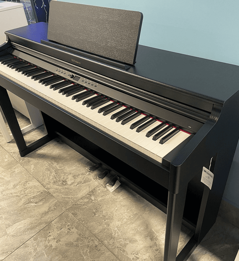 Цифровое пианино Roland RP701-CB (bundle)