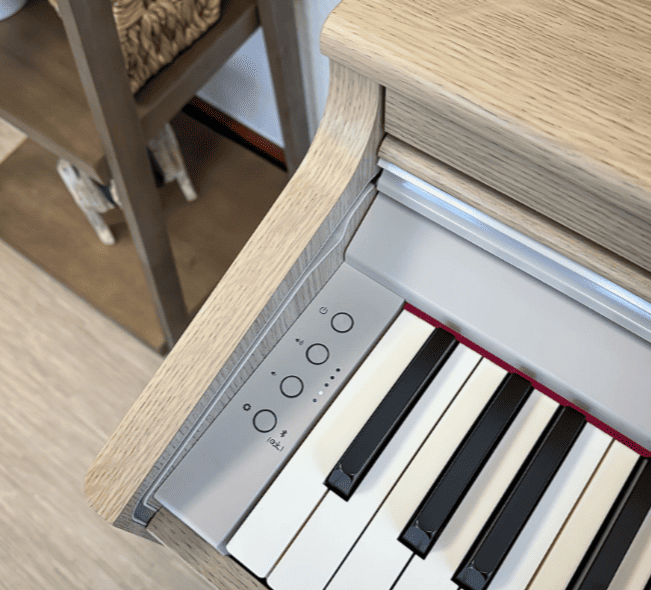 Цифровое пианино Roland RP701-LA (bundle)