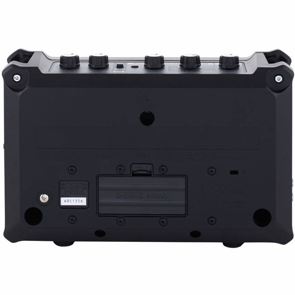 Комбоусилитель универсальный Roland Mobile Cube