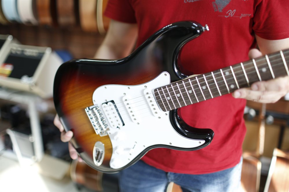 Электрогитара Homage HEG320SB SSH