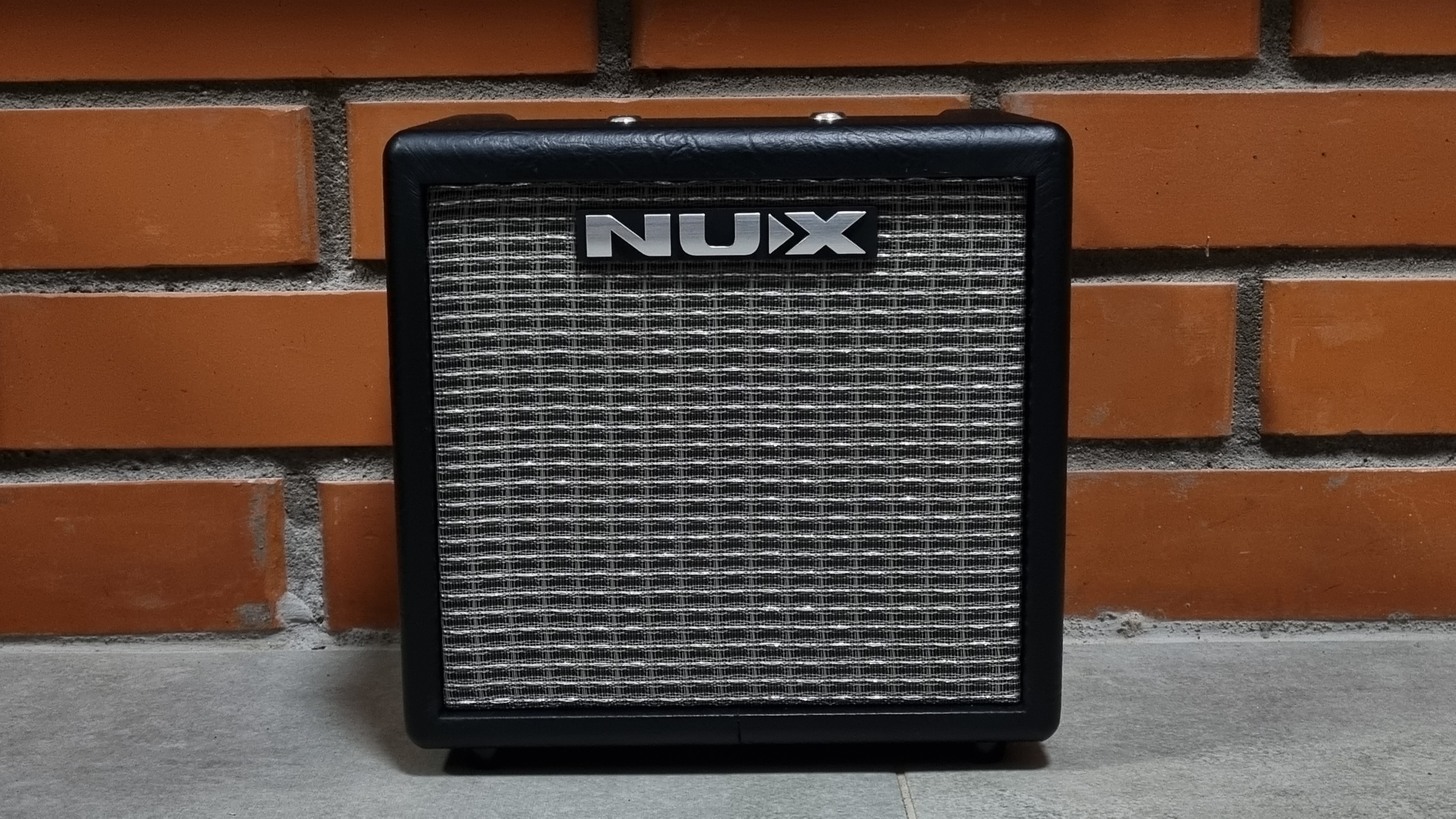 Электрогитара с Комбиком + Аксессуары (Комплекты) 20к