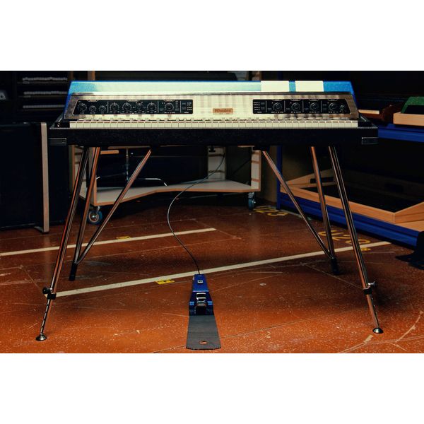 Цифровое пианино Rhodes Mk 8-73 American Classic