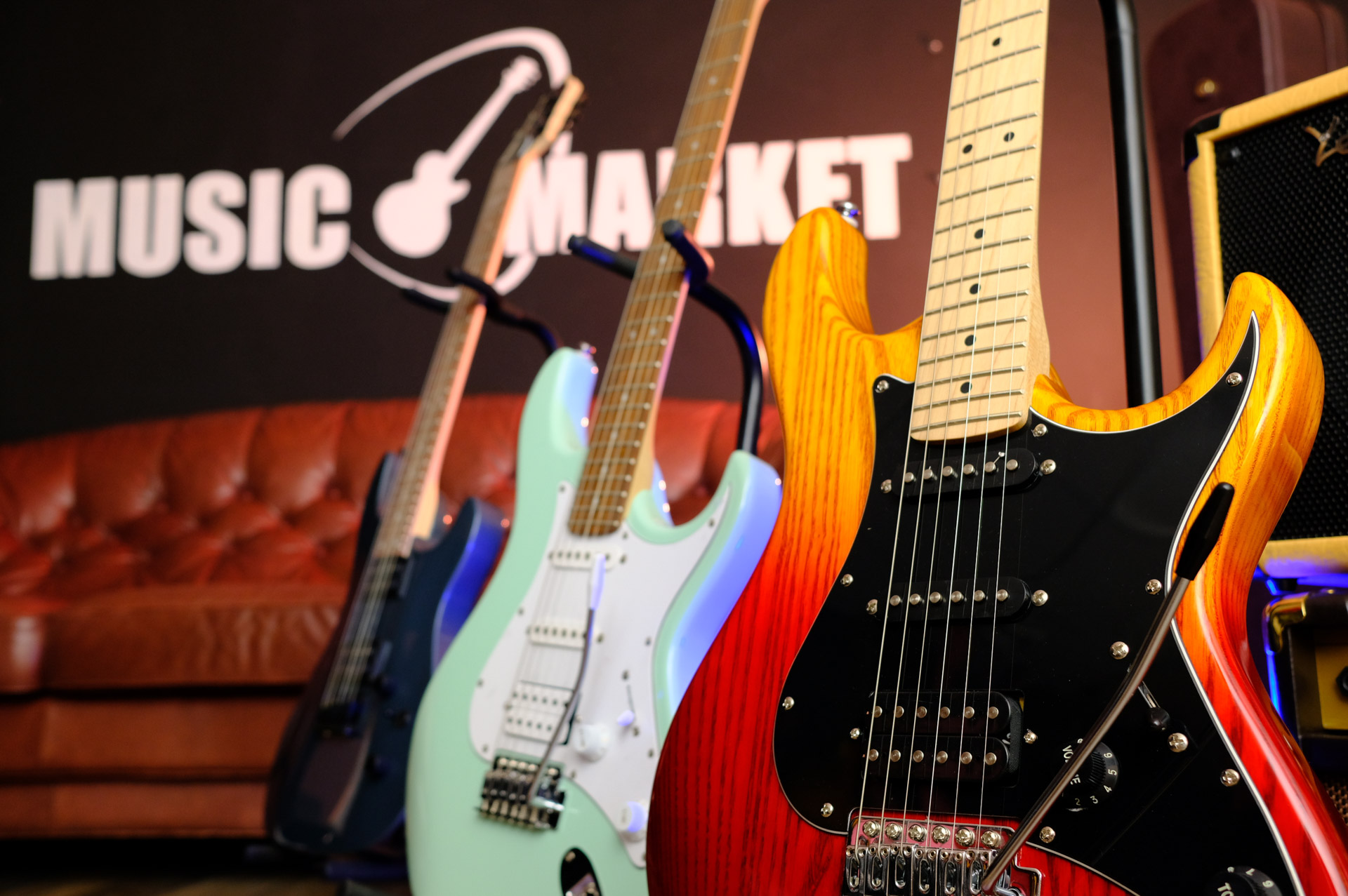 Электрогитара FENDER SQUIER MM STRATOCASTER HARD TAIL BLACK