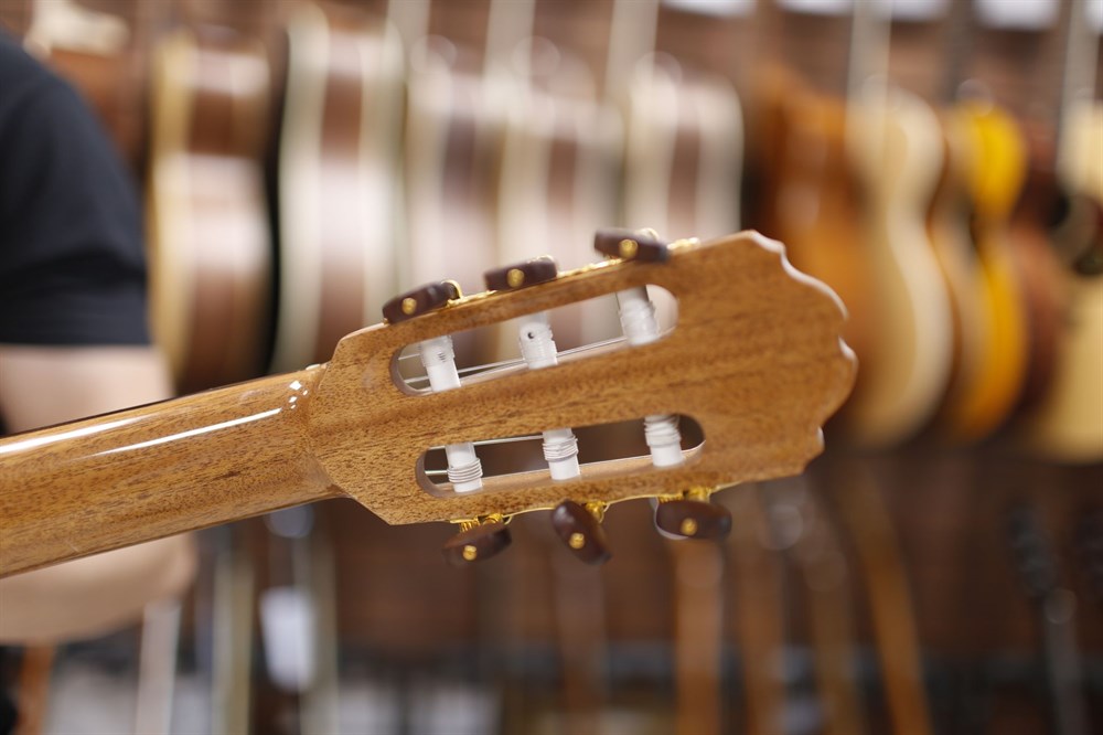 Электроакустическая классическая гитара Kremona Performer Series Verea