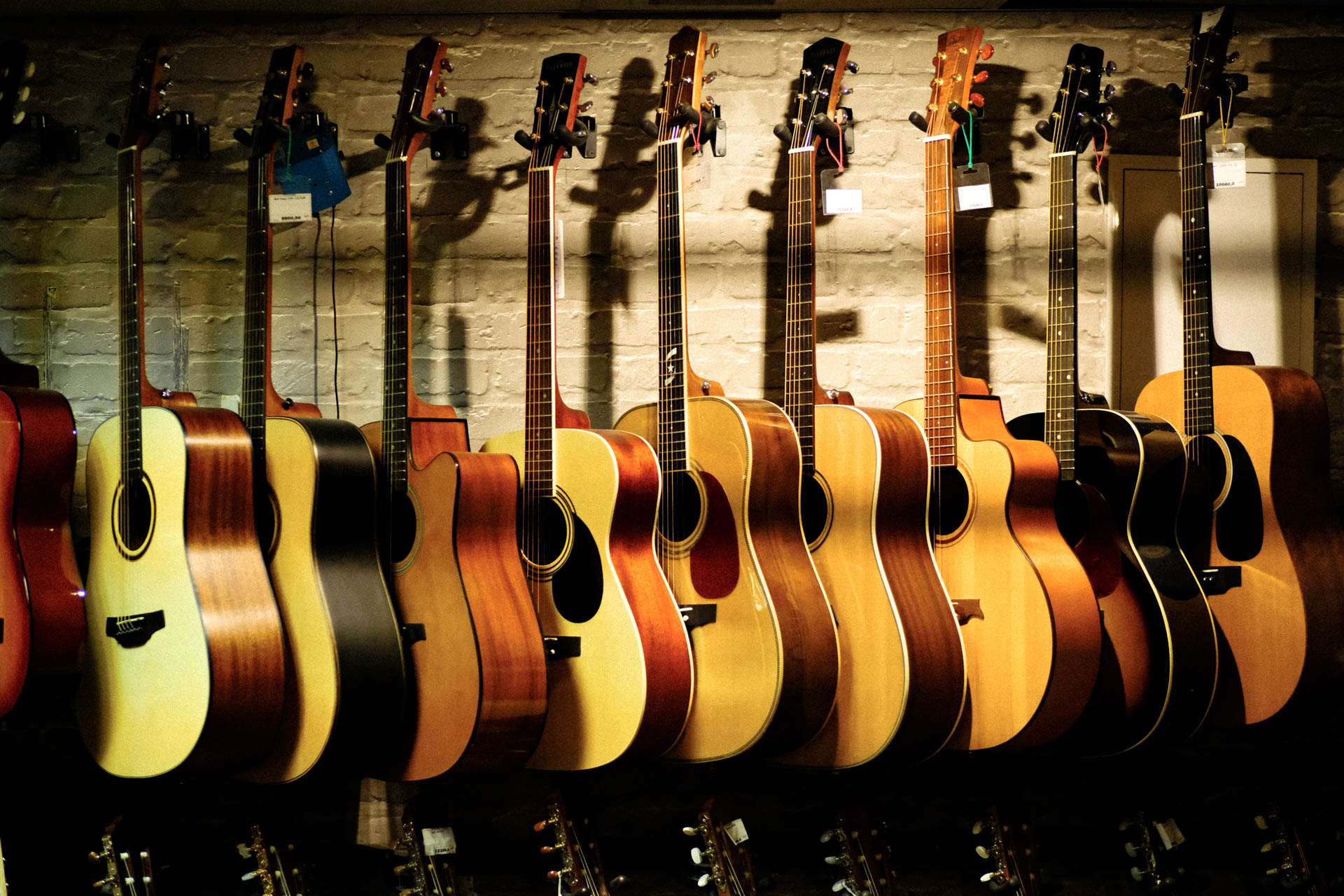 Электроакустическая гитара Cort AF515CE-OP