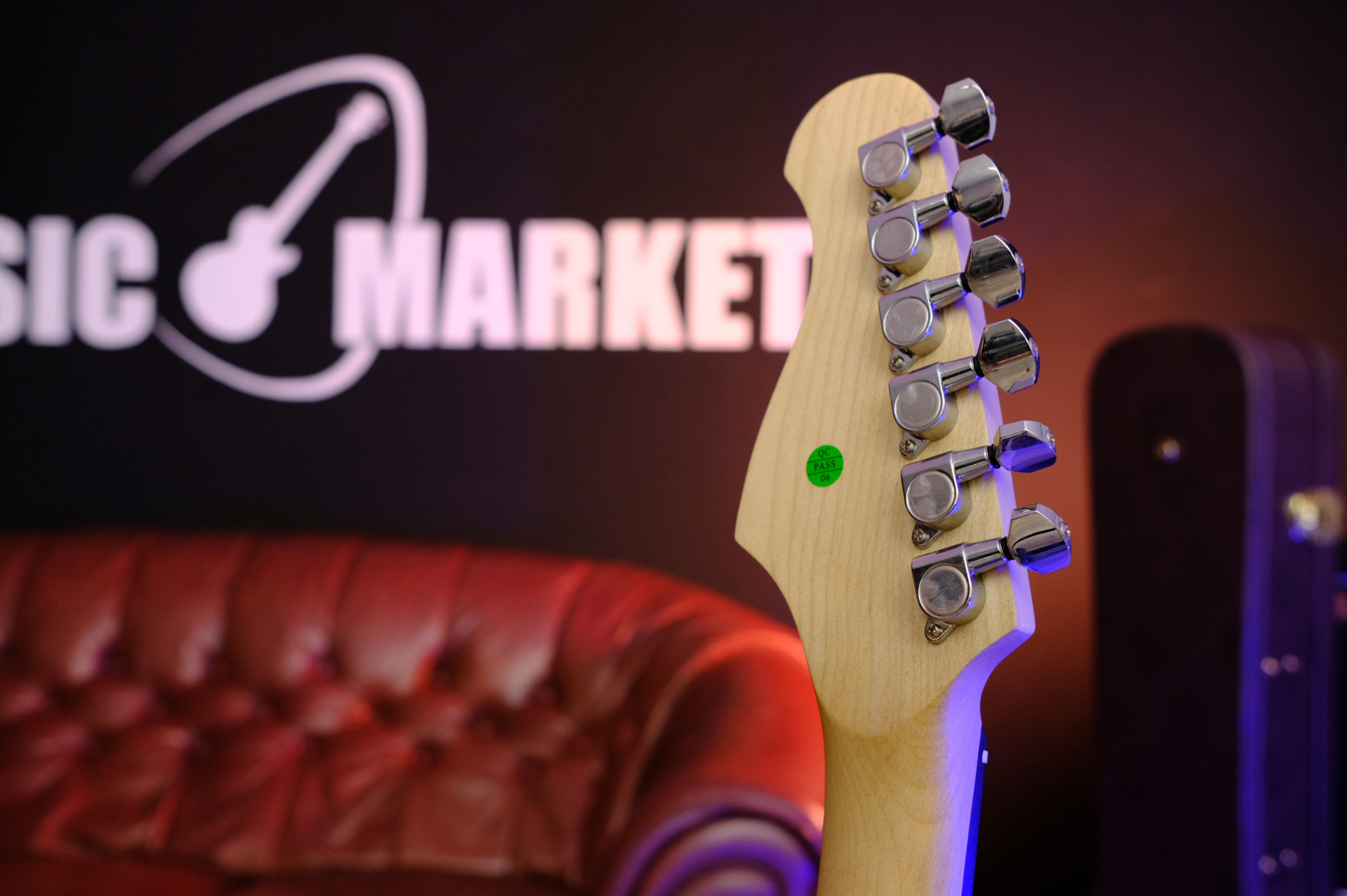 Электрогитара Caraya E200TGR