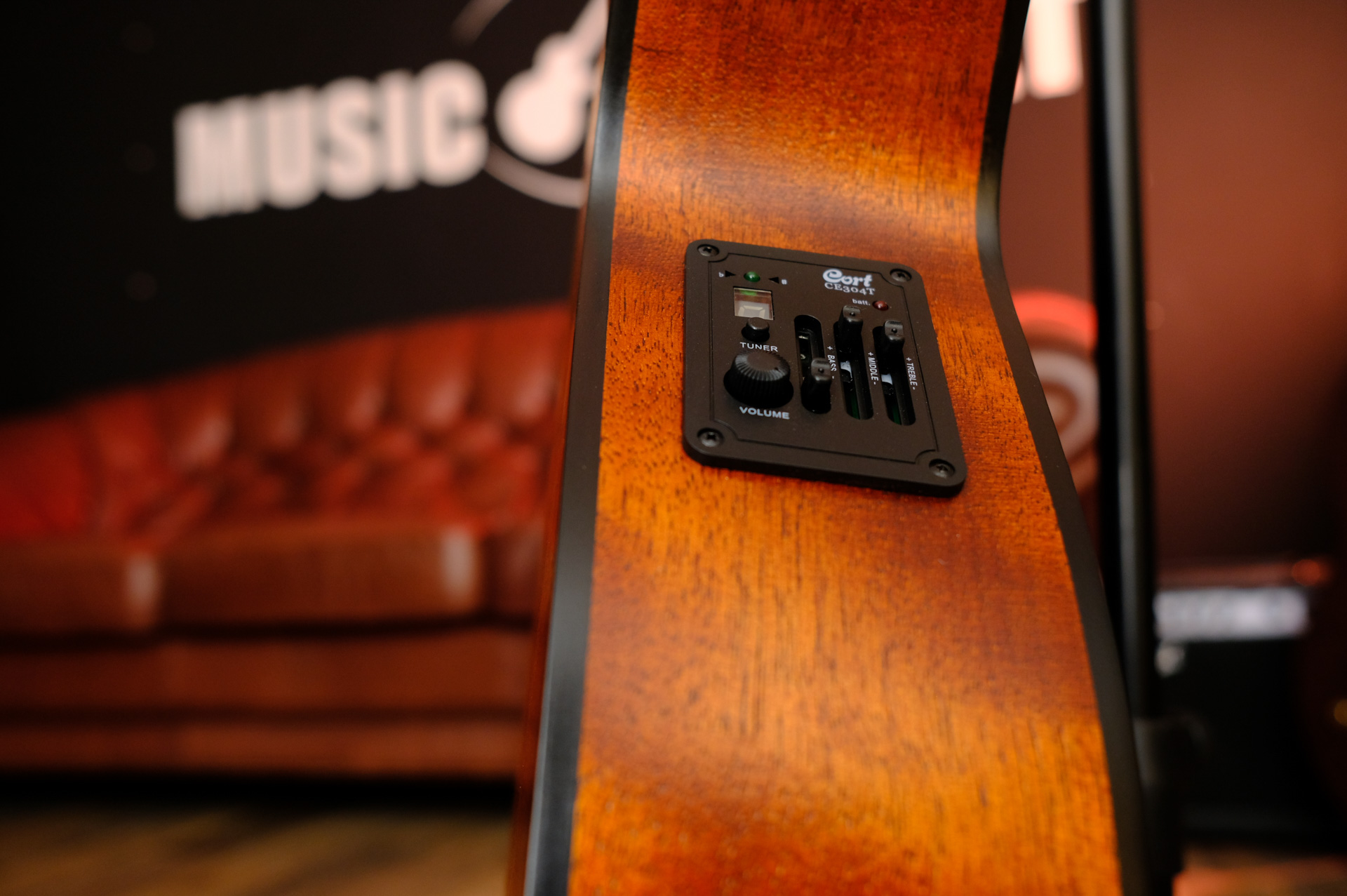 Электроакустическая гитара Cort SFX-MEM-OP SFX Series