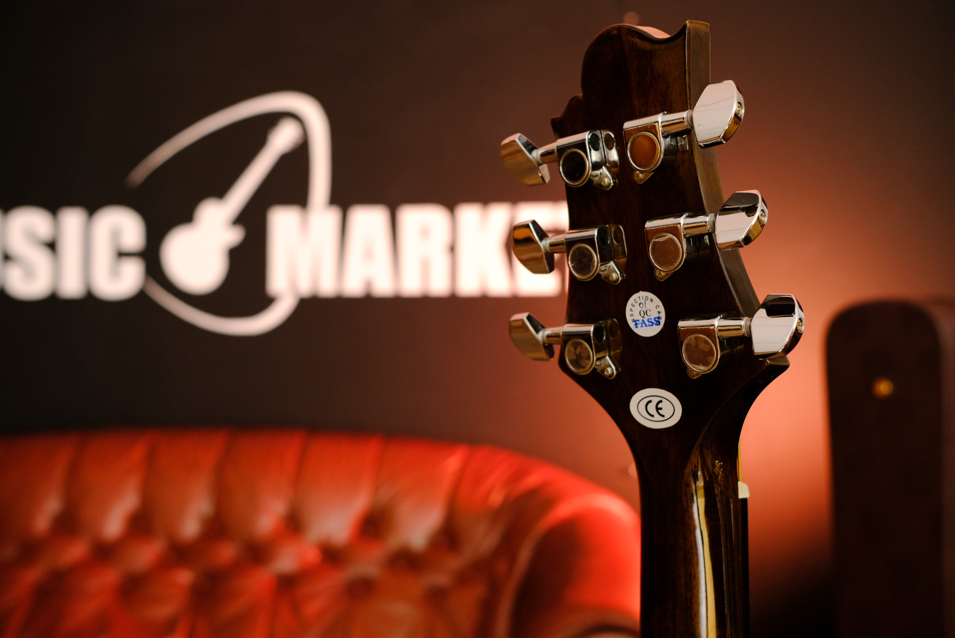 Электроакустическая гитара GREG BENNETT D1CE/N