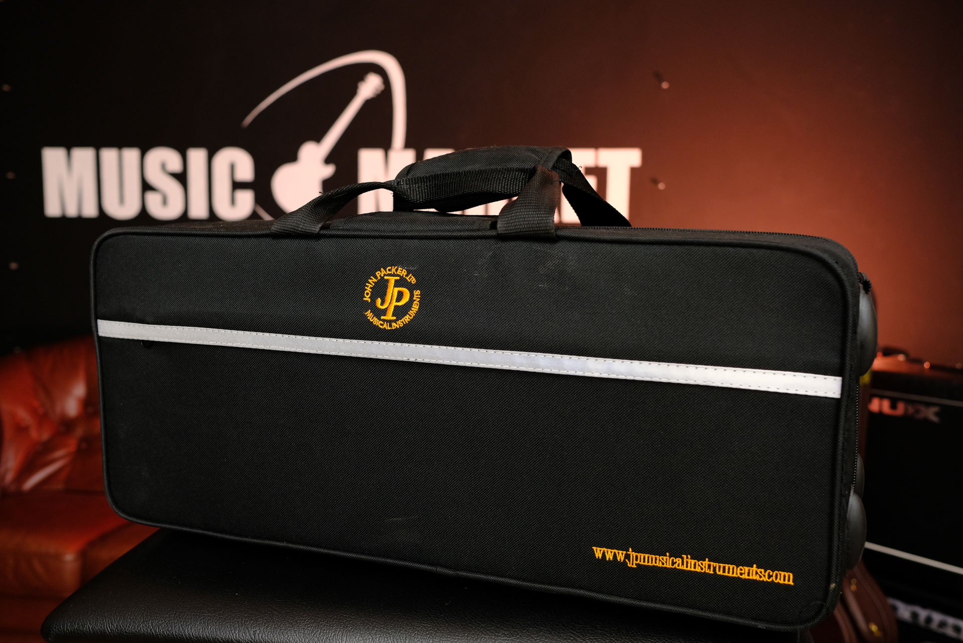 JP051 Труба Bb, лакированная, John Packer