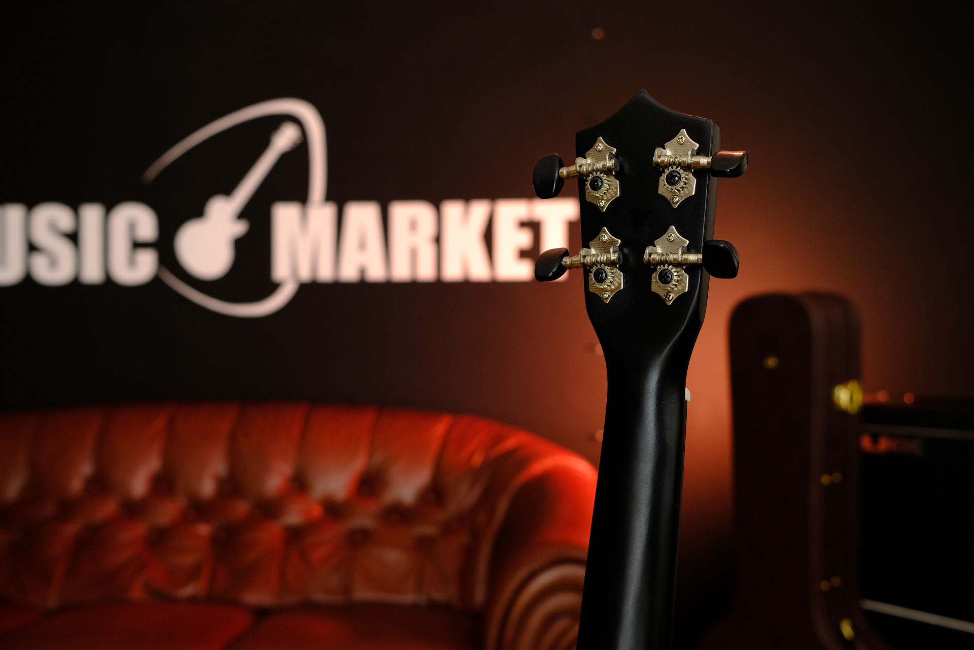 Укулеле концертная Tutti  JR-13 BK