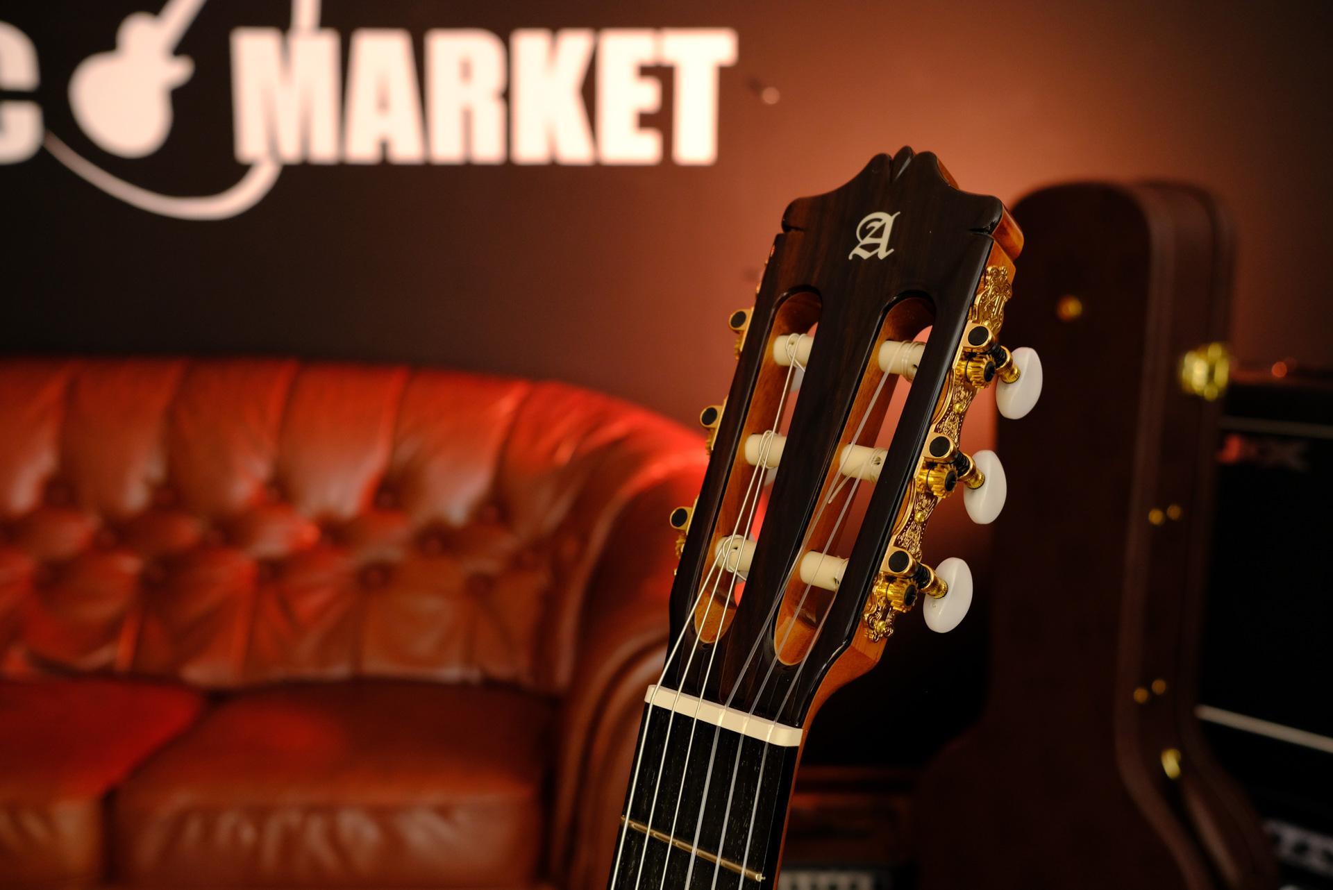 Классическая гитара Alhambra Classical Conservatory 7P 2.303