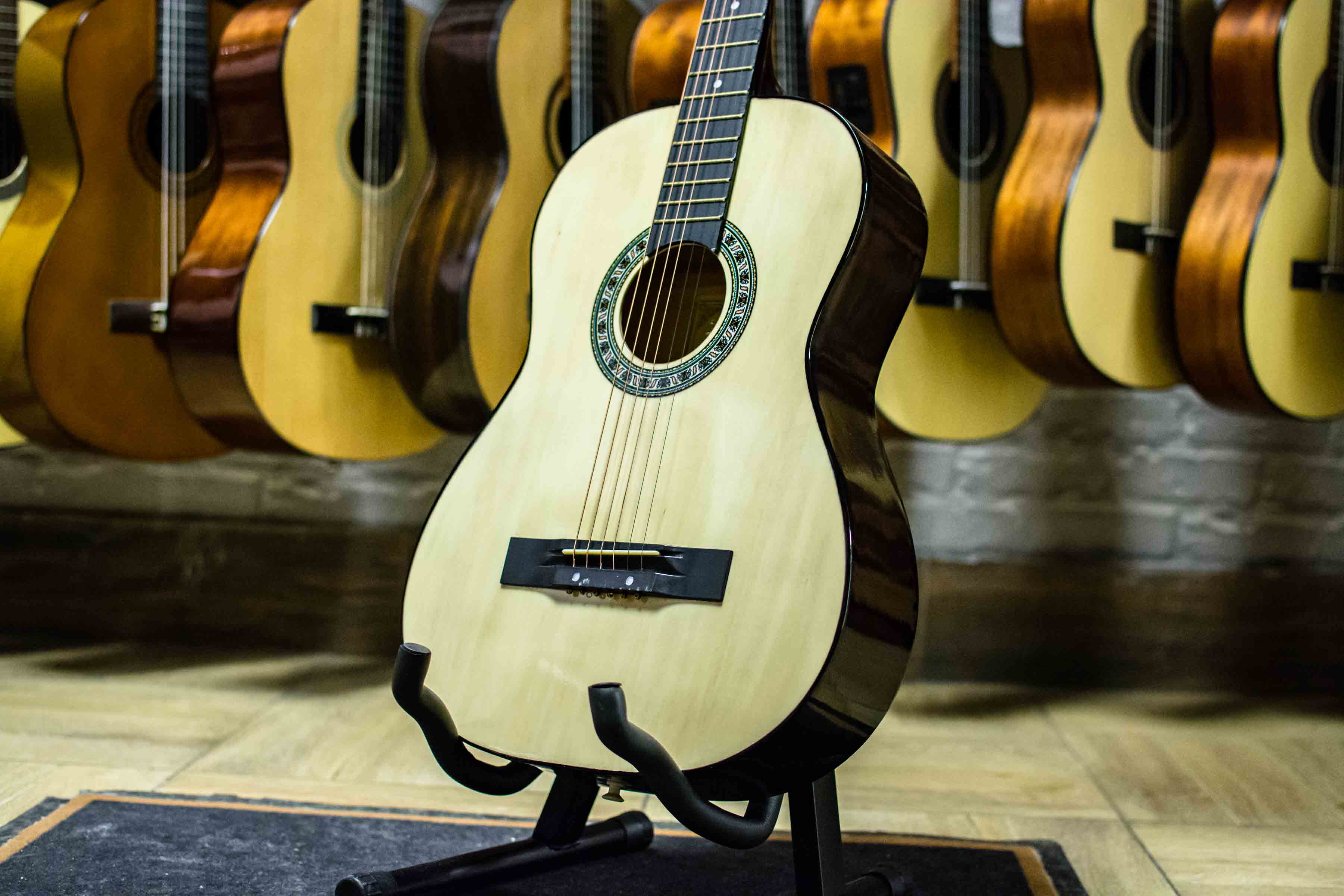 Акустическая гитара BRIGITTA C-81-N