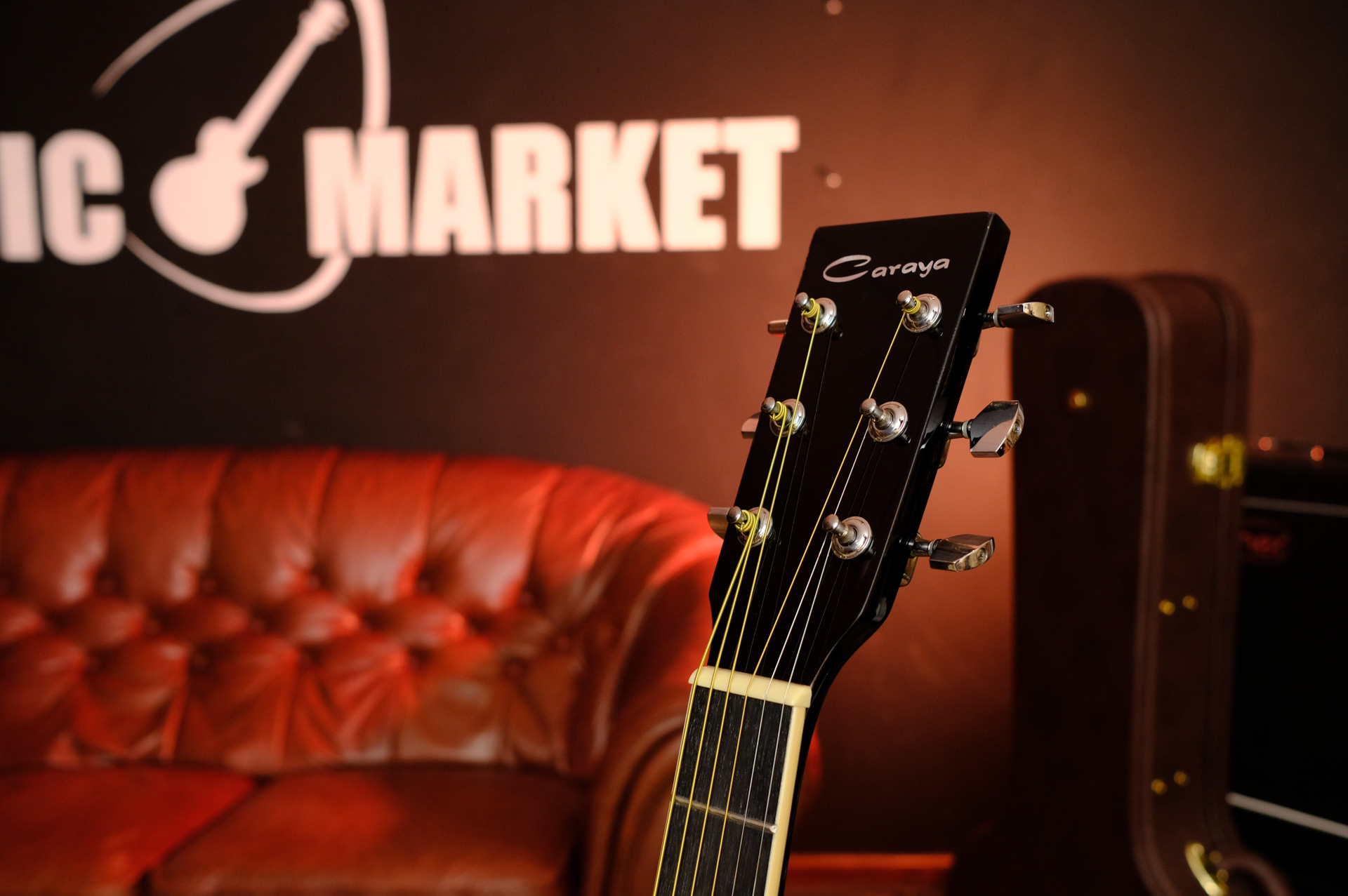 Электроакустическая гитара Caraya F631CEQ-BS