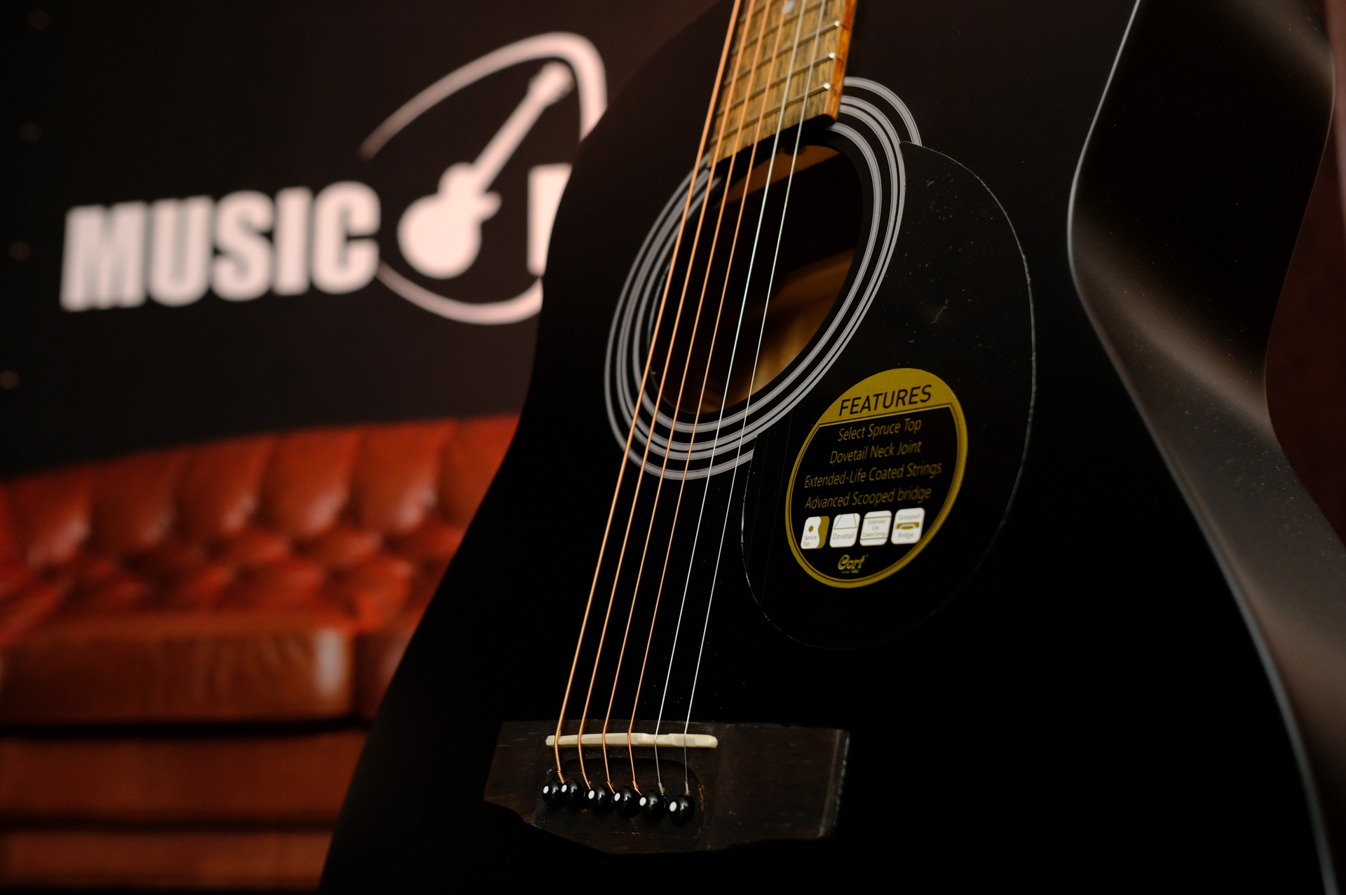 Электроакустическая гитара CORT AF510E-BKS