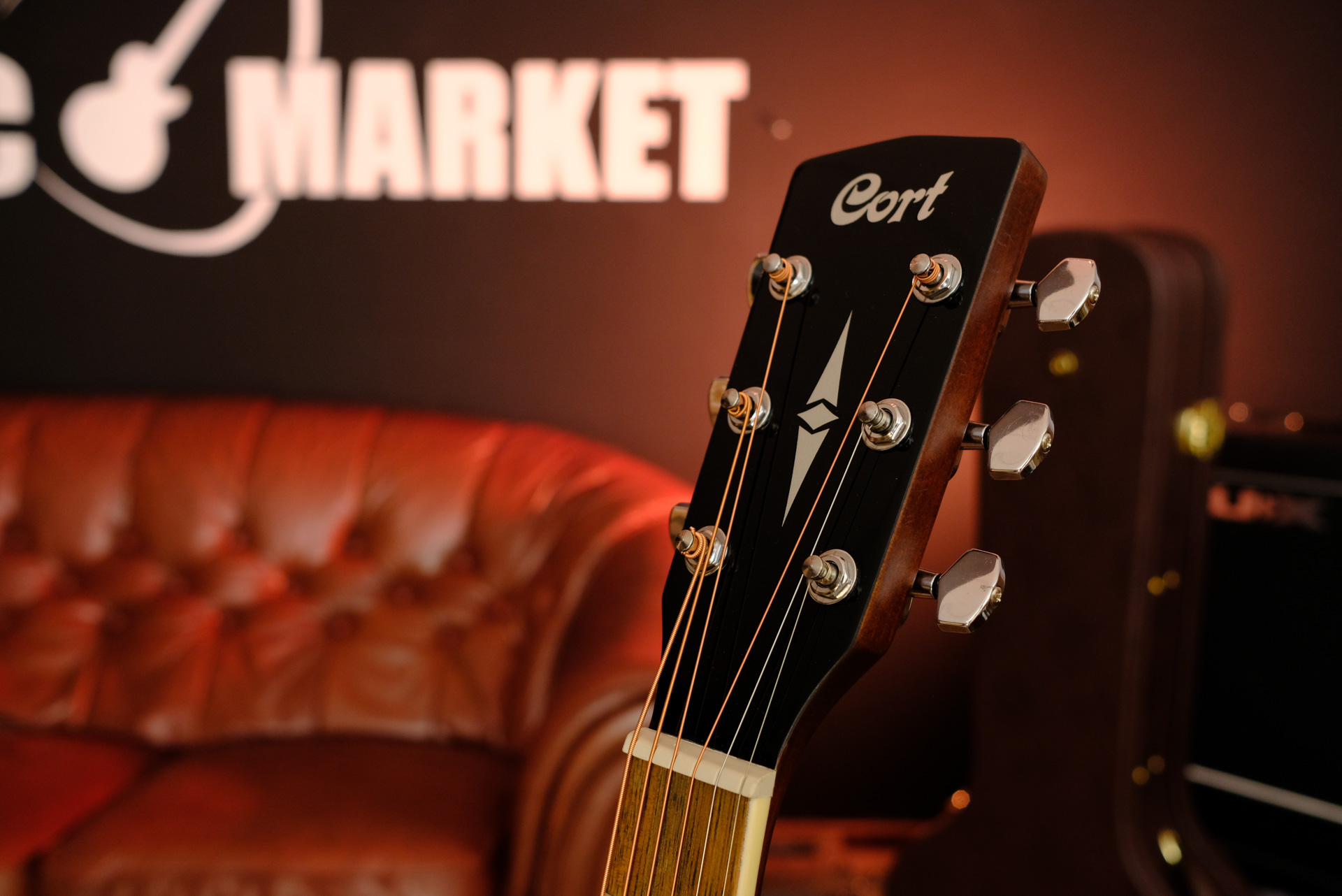 Электроакустическая гитара CORT SFX DAO NAT