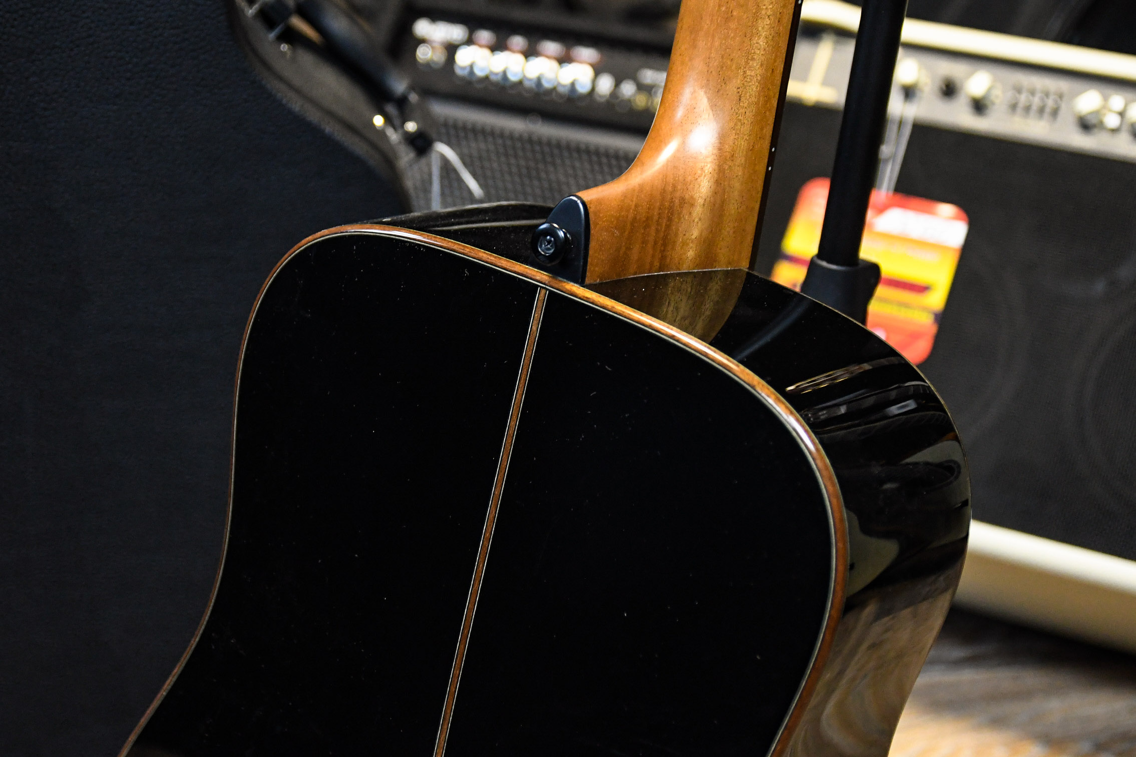 Акустическая гитара LAG T-118D BLK