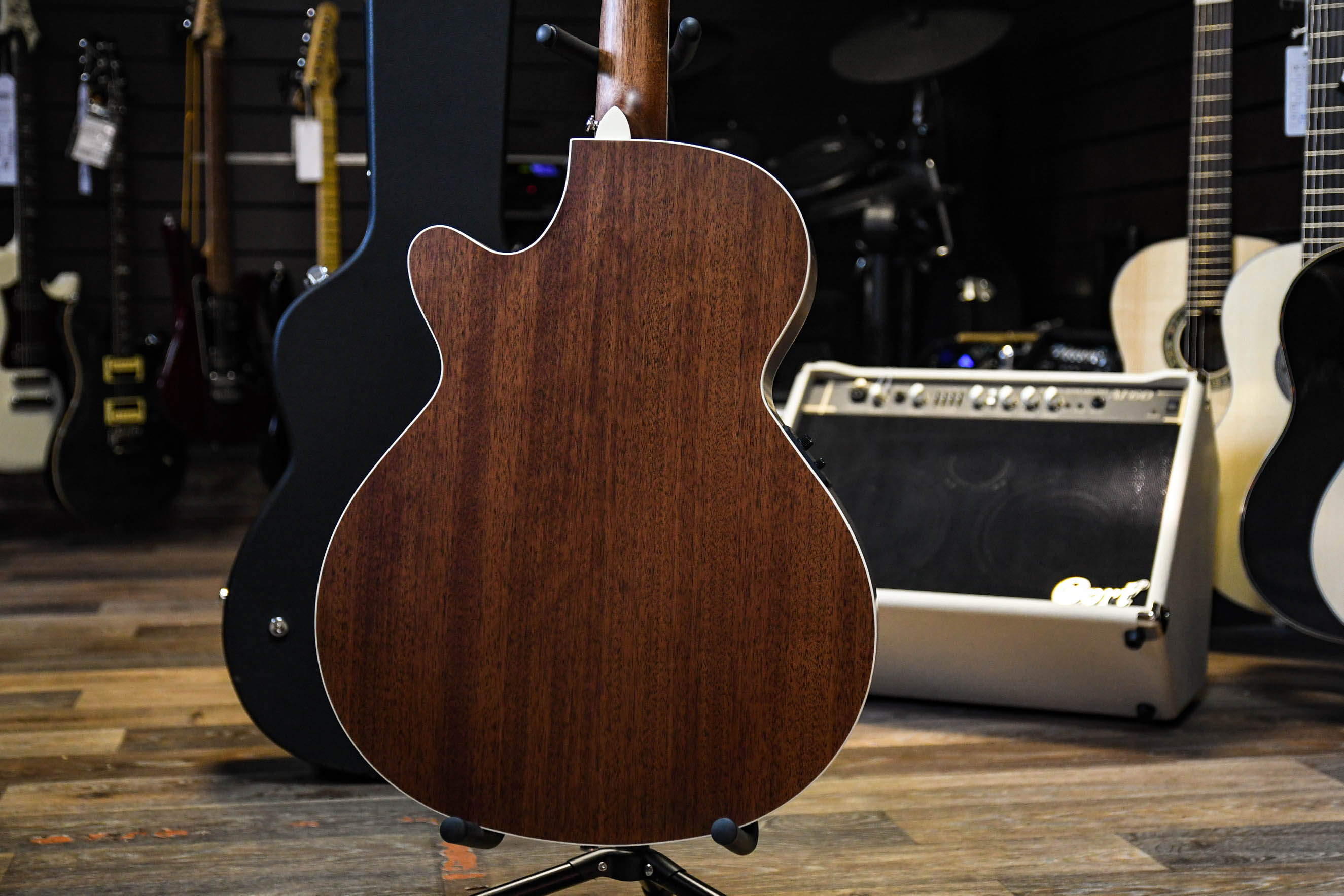 Электроакустическая гитара Cort SFX Series SFX-CED-NS