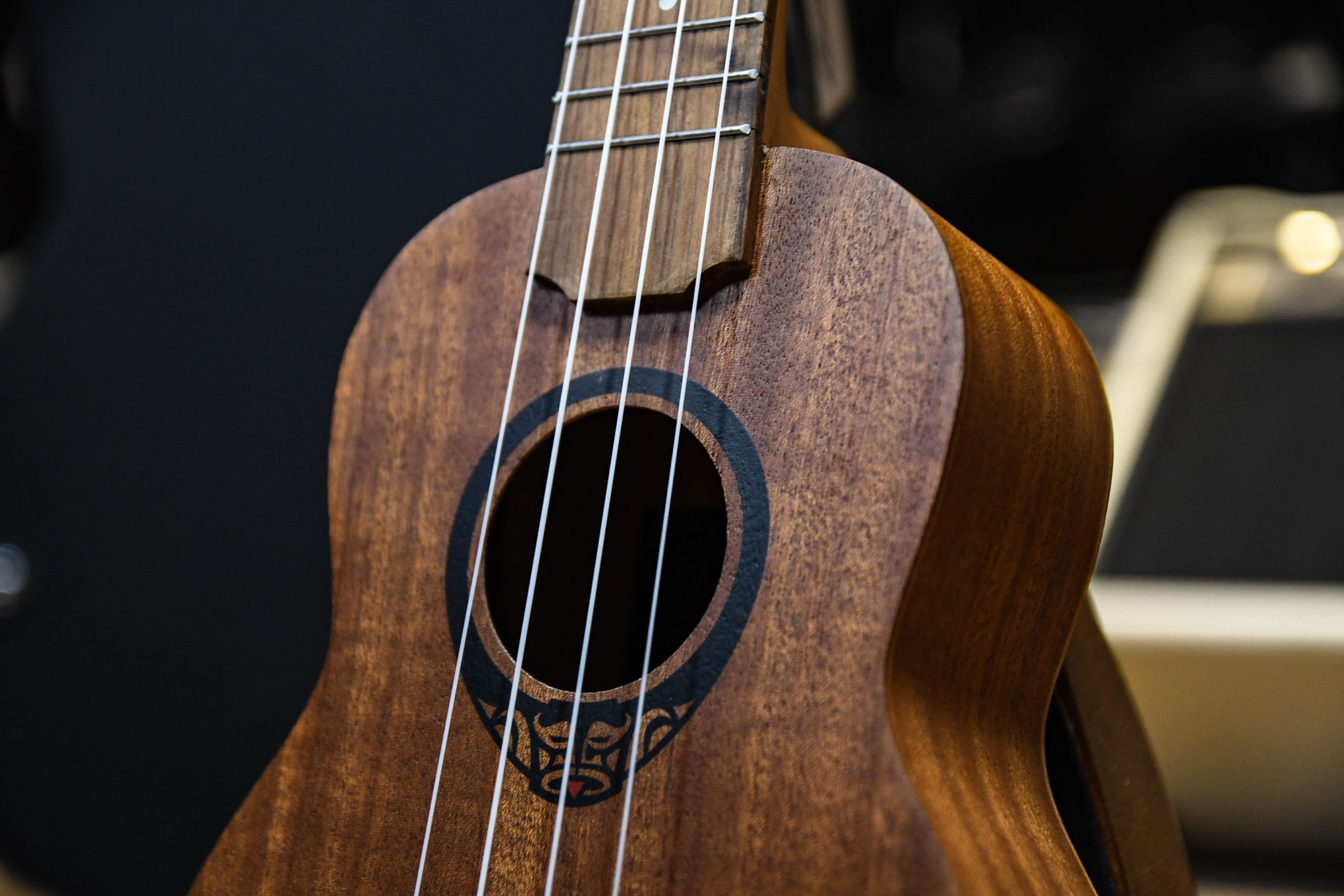 Укулеле сопрано LAG TKU-8S