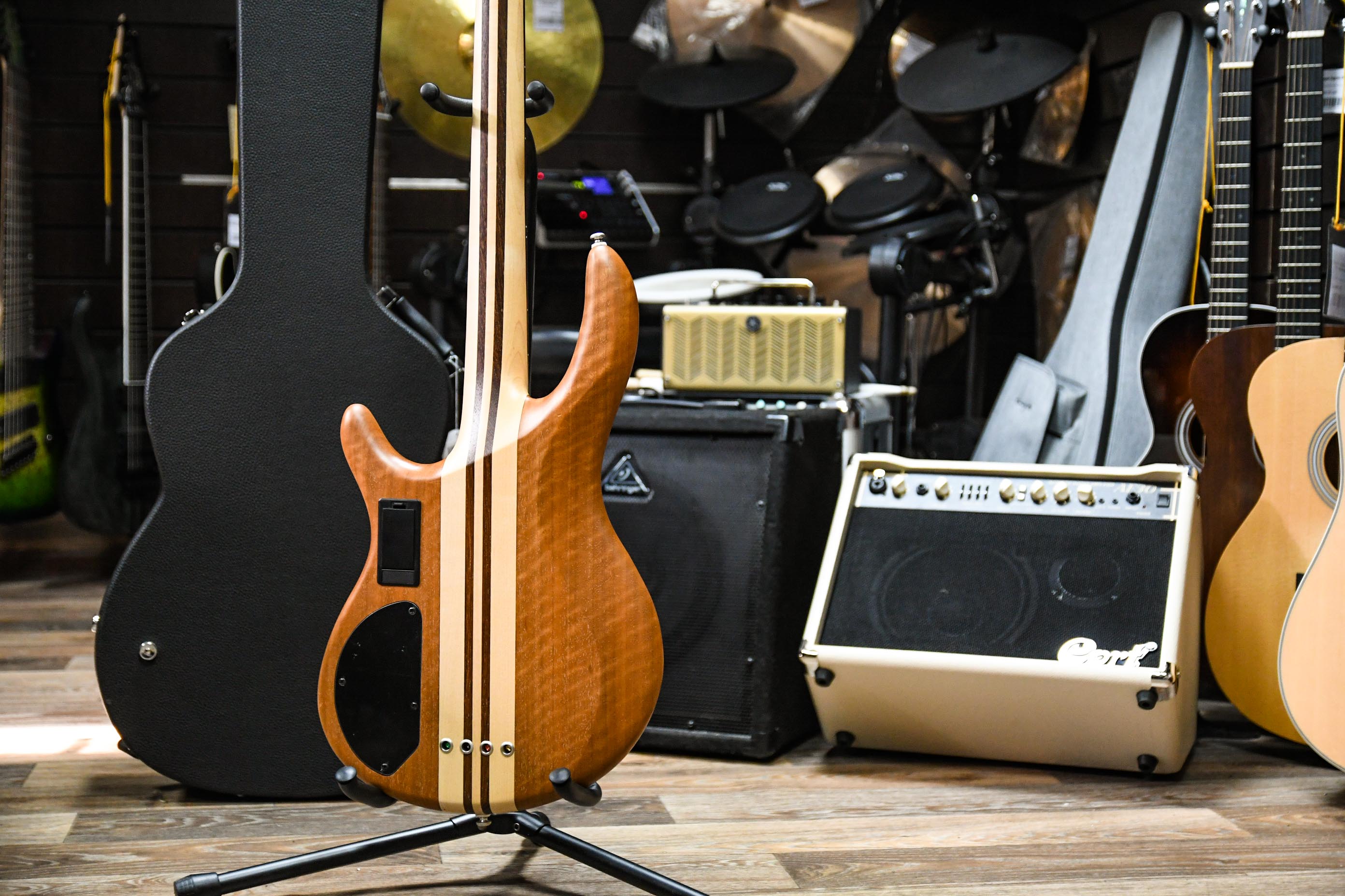 Бас гитара Cort Artisan Series A4 Plus FMMH OPN