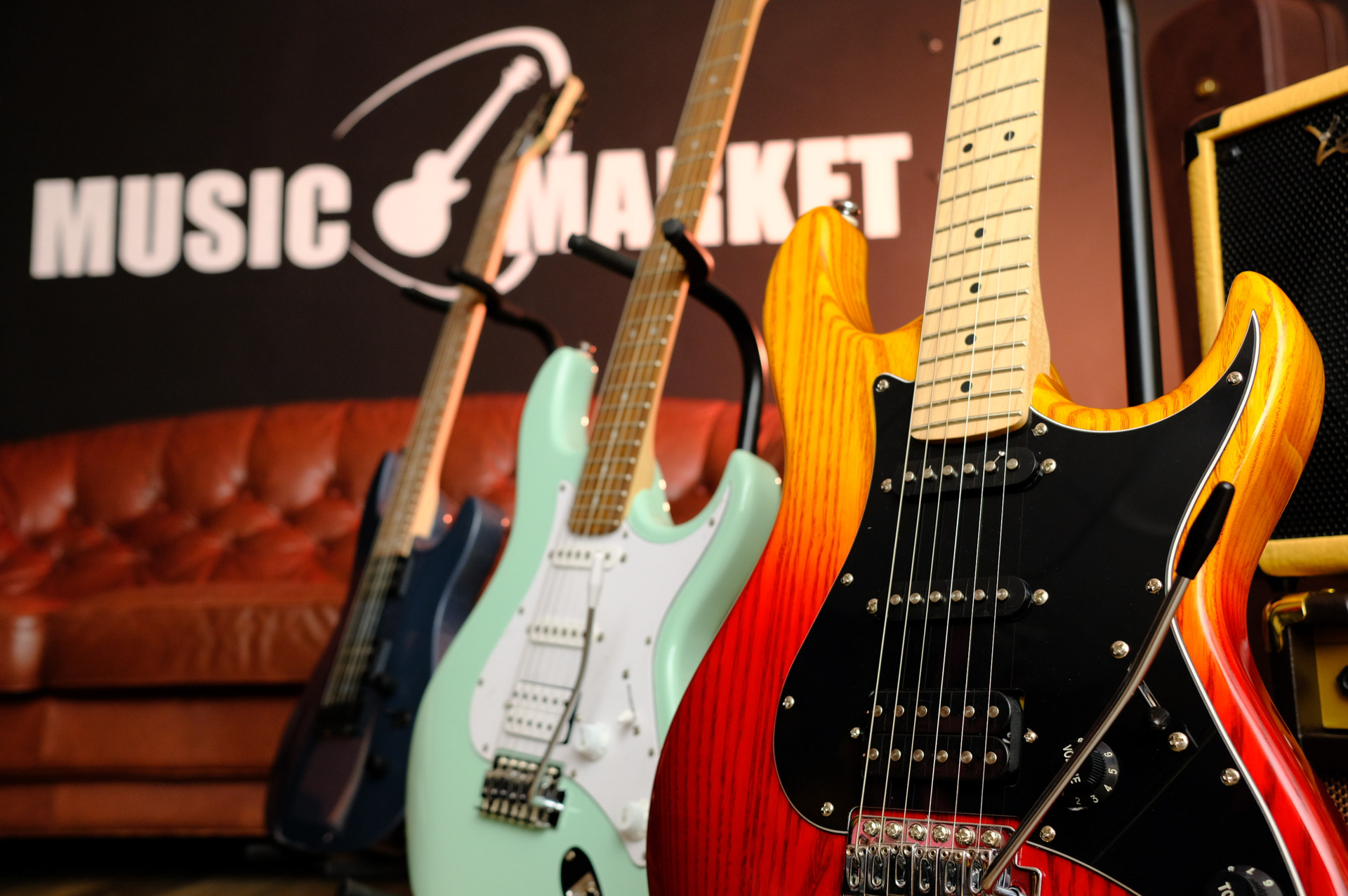 Электрогитара Caraya E235BK