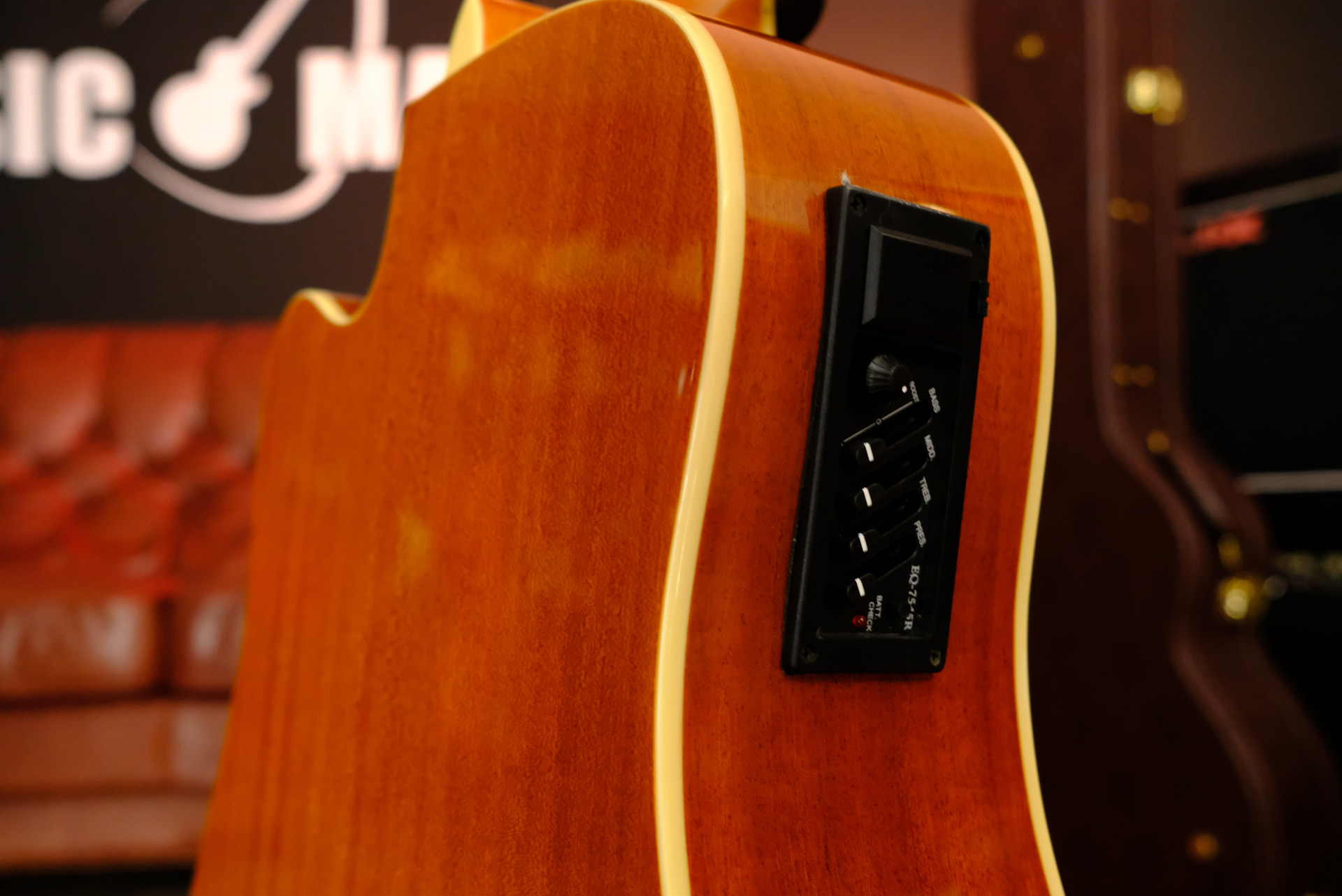 Электроакустическая гитара Homage LF-4121CEQ N