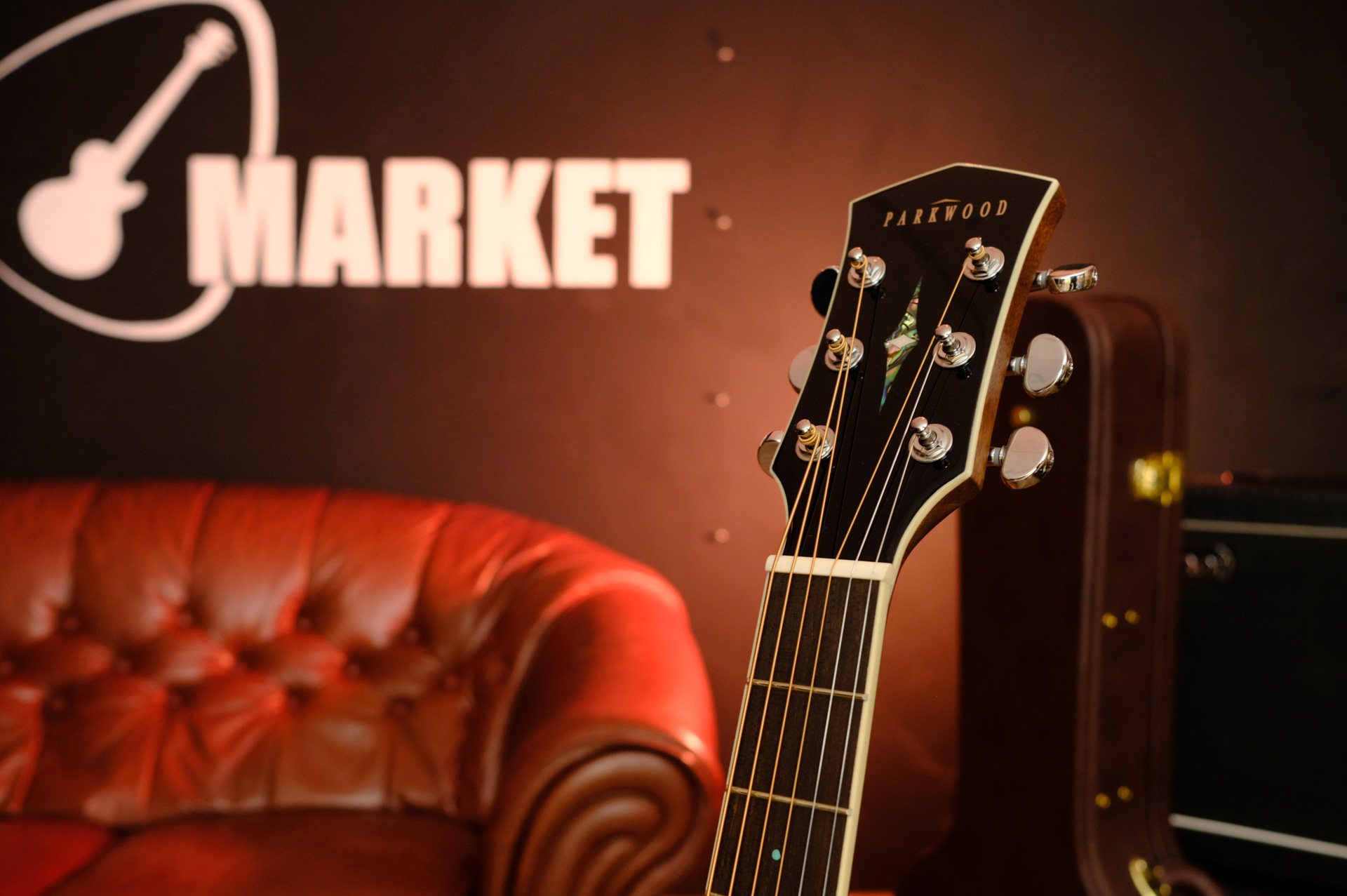 Электро-акустическая гитара Parkwood S66