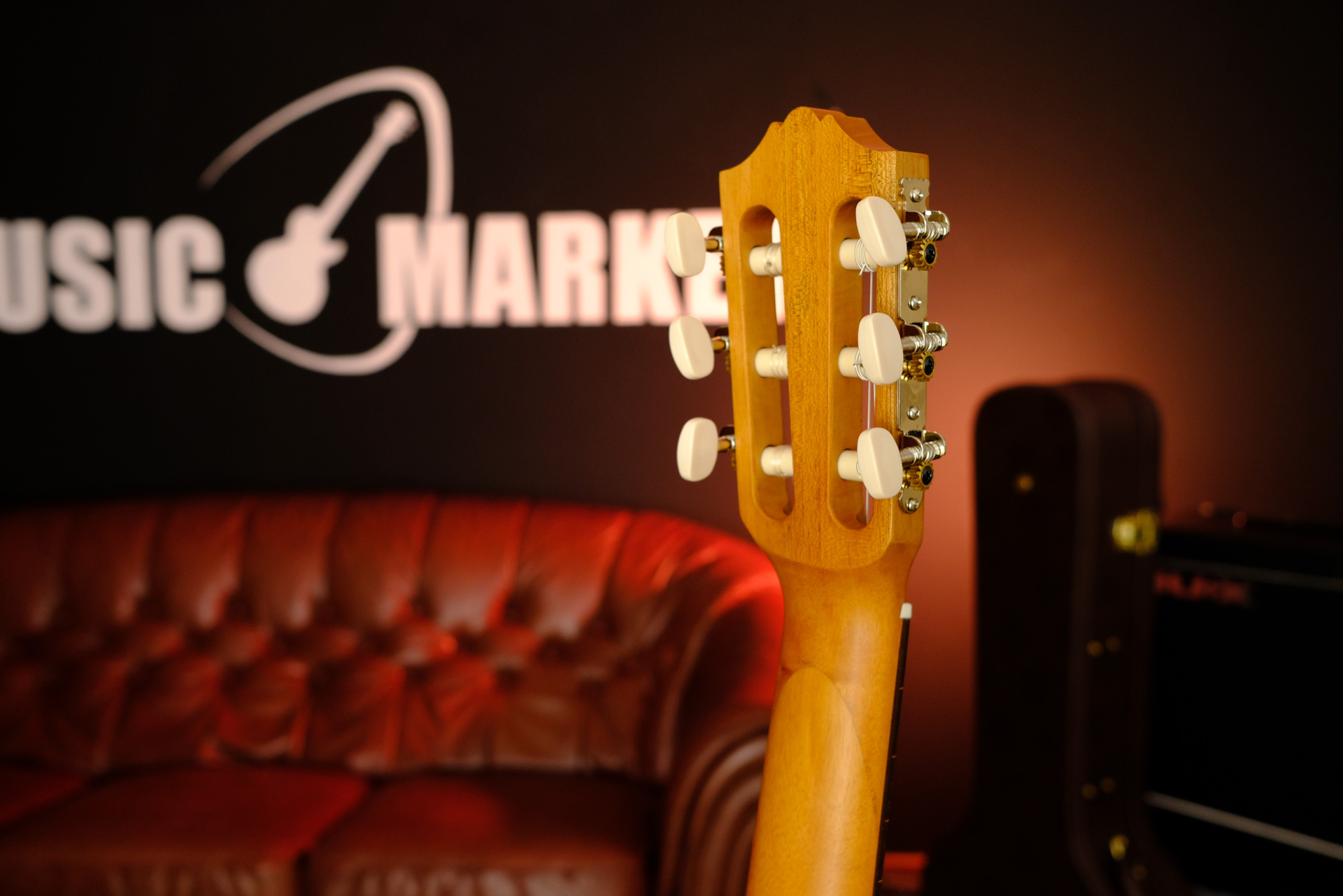 Гитарлеле Yamaha GL1