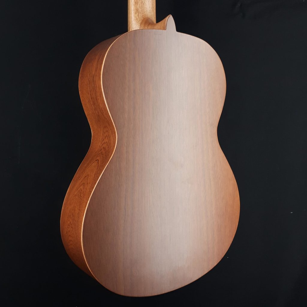 7.907 Laqant Классическая гитара, Alhambra