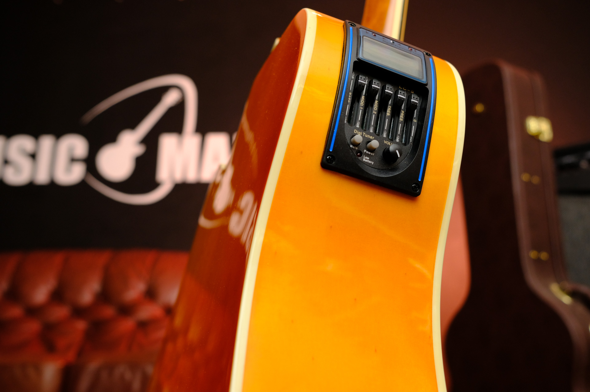 Электроакустическая Гитара Caravan Music HS-4111 EQ N