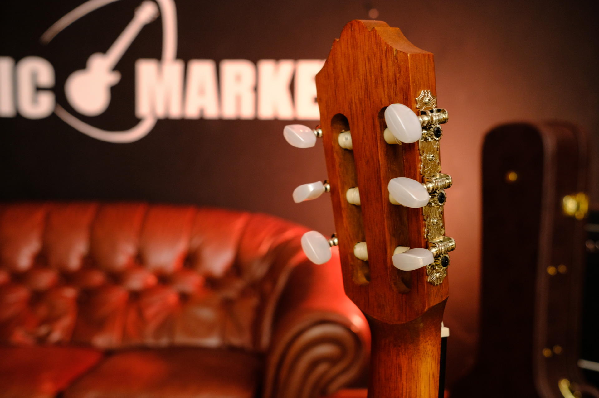 Классическая гитара Yamaha CG122MC